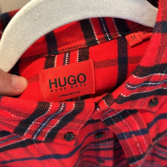 Hugo Red Patterned Flannel Size Medium - Picture 2 of 3